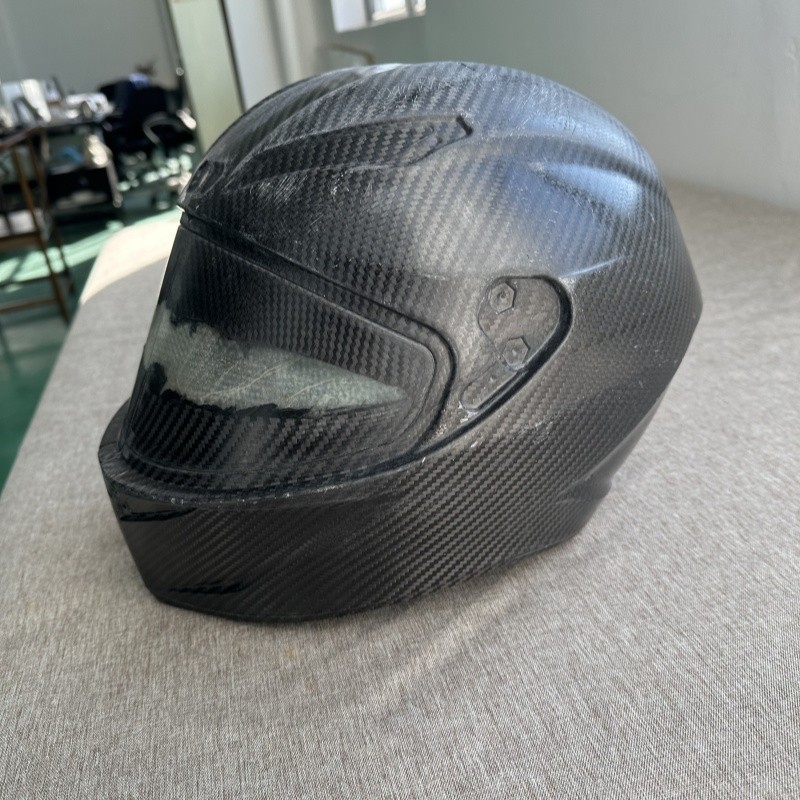 碳纖維賽車(chē)頭盔